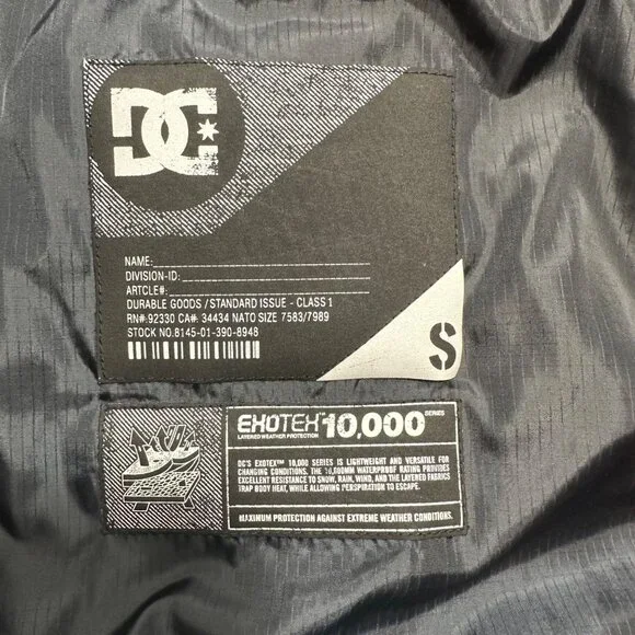 DC Shoes Exotex 10k Waterproof Snowboard/Ski Jacket Maroon Size S Women's - Picture 4 of 10